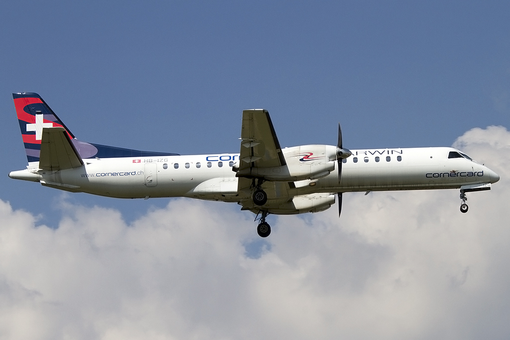 Darwin Airlines, HB-IZG, Saab, 2000, 31.08.2013, GVA, Geneve, Switzerland 



