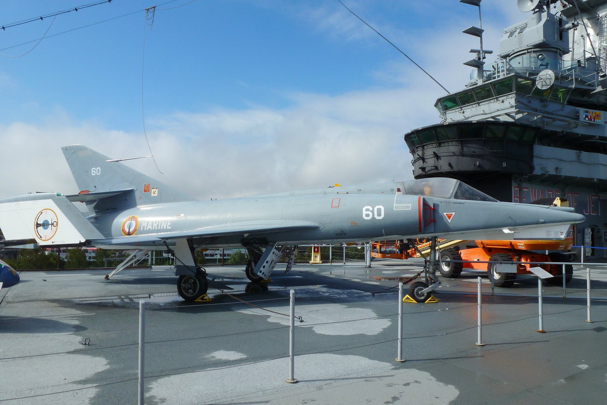 Dassault Etendard IV M, Serien-Nr. 60. Trägergestütztes Jagdflugzeug der französischen Marine. Intrepid Sea, Air & Space Museum, New York-Manhattan. Aufnahmedatum: 26.09.2018. 