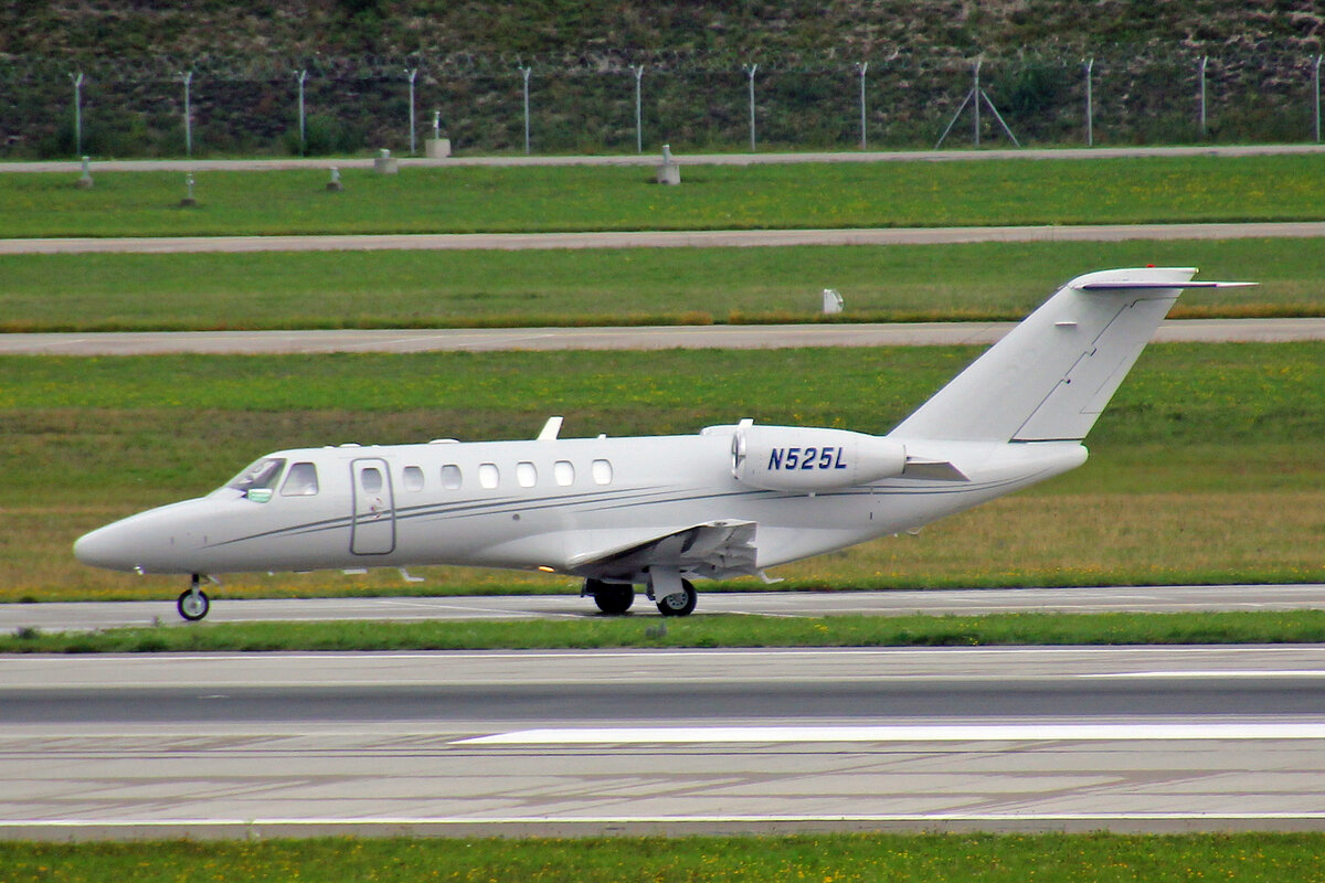 Delaware Trust Co., N525L, Cessna 525B JetIII, msn: 525B-0051, 11.September 2022, MUC München, Germany.