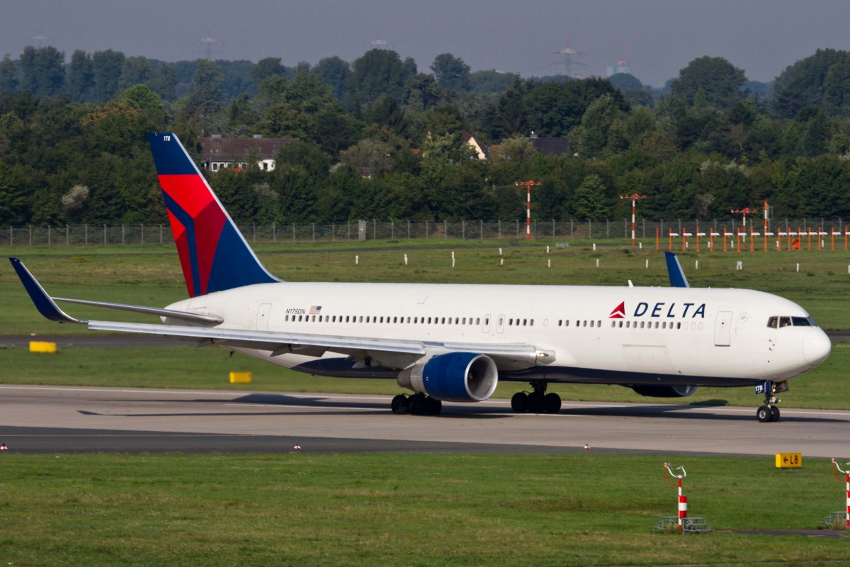 Delta Airlines (DL-DAL), N178DN, Boeing, 767-332 ER wl, 22.08.2015, DUS-EDDL, Düsseldorf, Germany