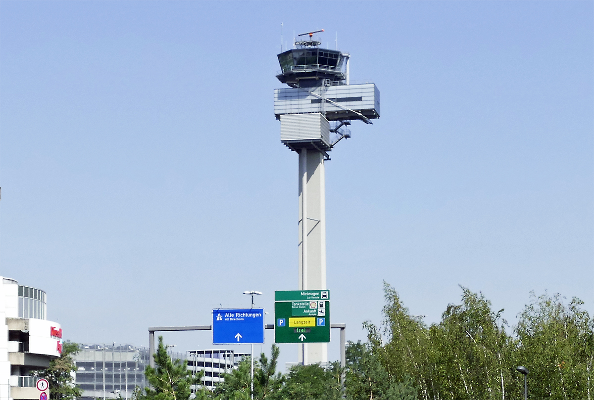 DFS-Kontrollturm (Tower) des Flughafen Düsseldorf - 29.08.2017