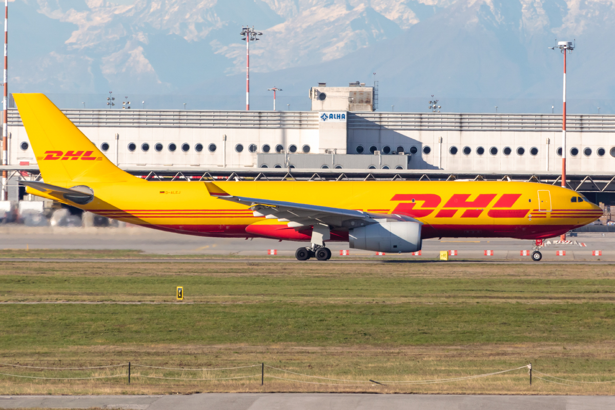 DHL, D-ALEJ, Airbus, A330-243F, 06.11.2021, MXP, Mailand, Italy