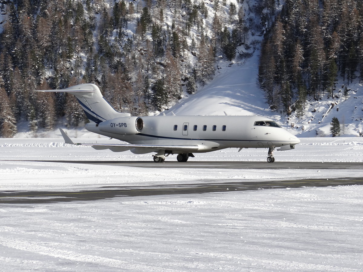 Die Bombarier Challenger 300 - OY-SPB - Airport SAMEDAN - 15/01/2019