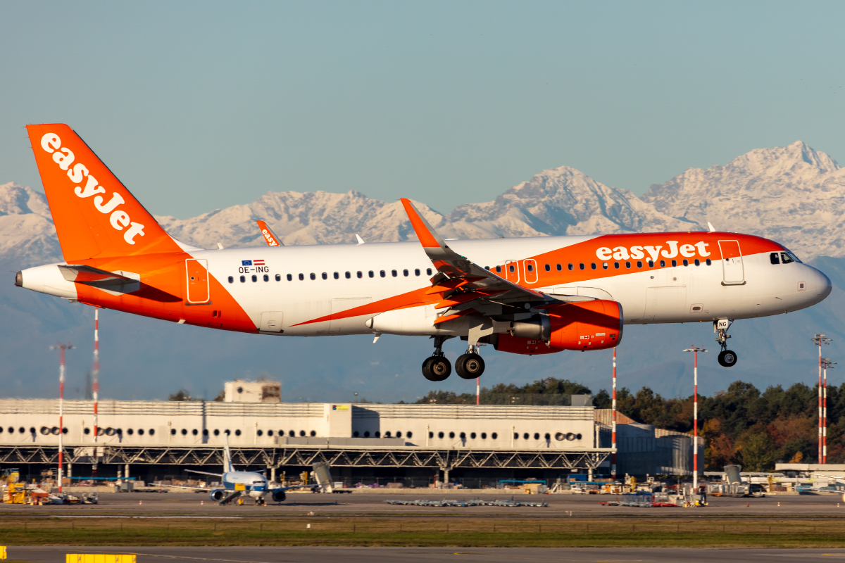Easy Jet, OE-ING, Airbus, A320-214, 06.11.2021, MXP, Mailand, Italy