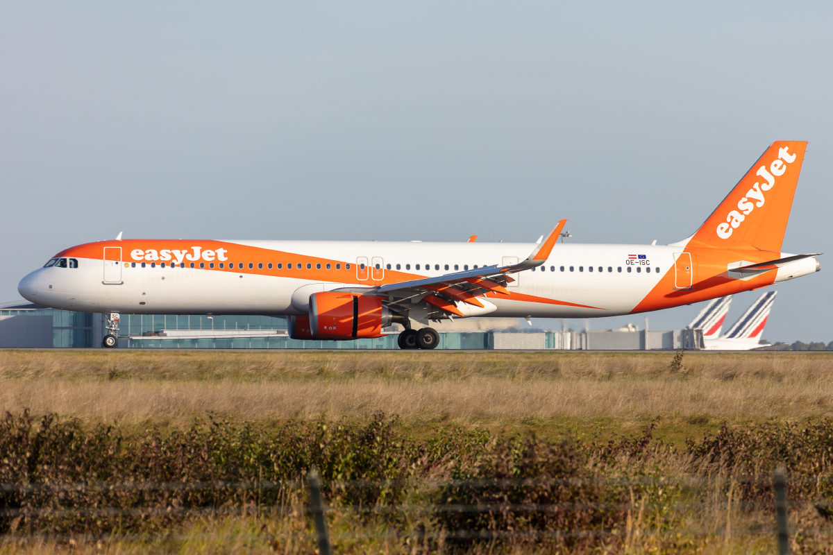 Easy Jet, OE-ISC, Airbus, A321-251NX, 11.10.2021, CDG, Paris, France