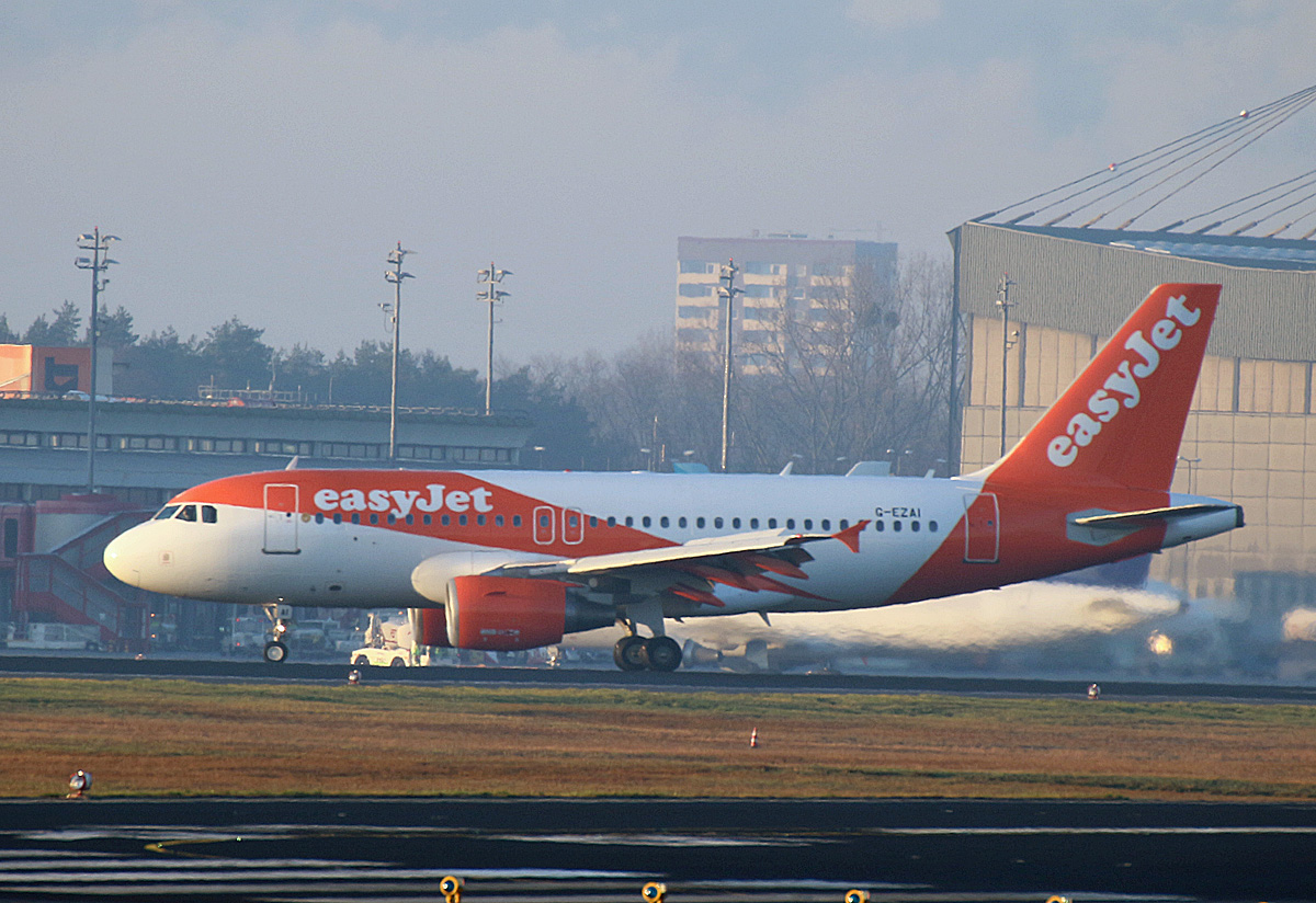 Easyjet, Airbus A 319-111, G-EZAI, TXL, 20.12.2019