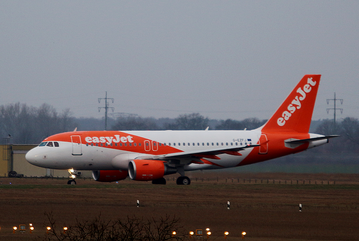 Easyjet, Airbus A 319-111, G-EZFJ,SXF, 11.03.2017