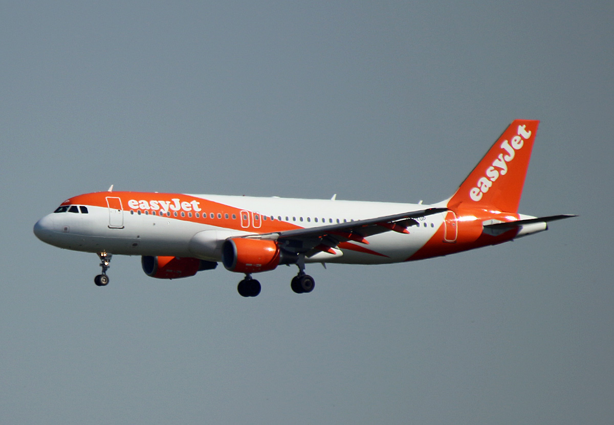 Easyjet, Airbus A 320-214, G-EZJP, BER, 15.07.2024