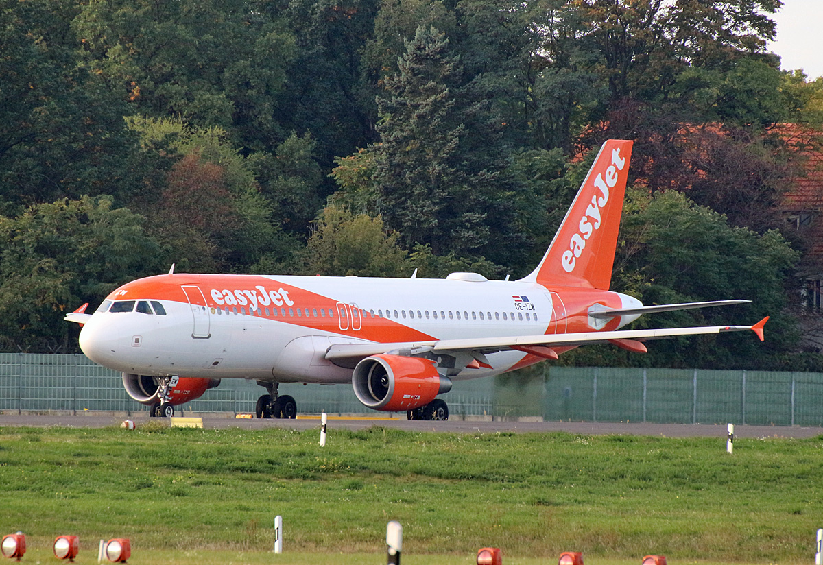 Easyjet, Airbus A 320-214, OE-IZW, TXL, 11.10.2020