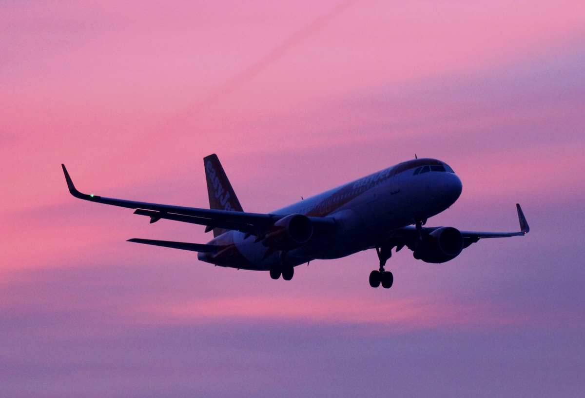 Easyjet Euirope, Airbus A 320-214, OE-IZP, TXL; 15.02.2020