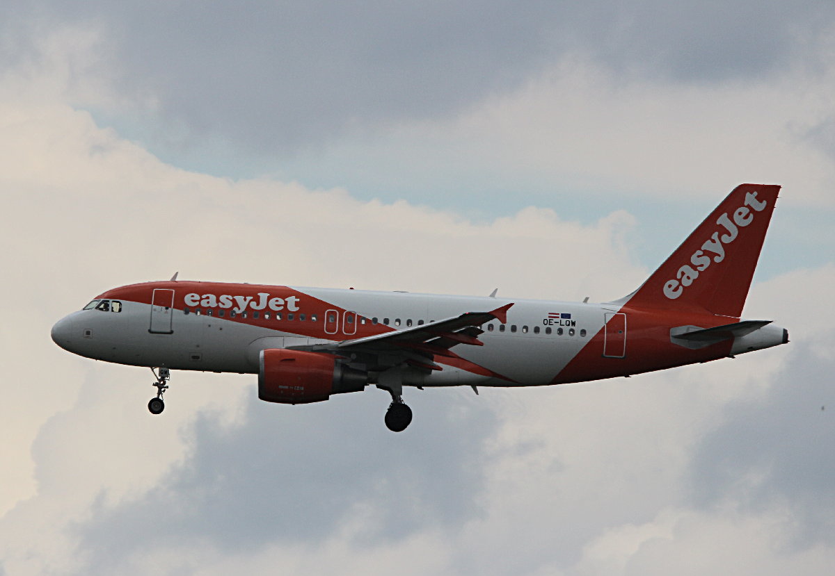 Easyjet Europe, Airbus A 319-111, OE-LQW, BER, 09.06.2026