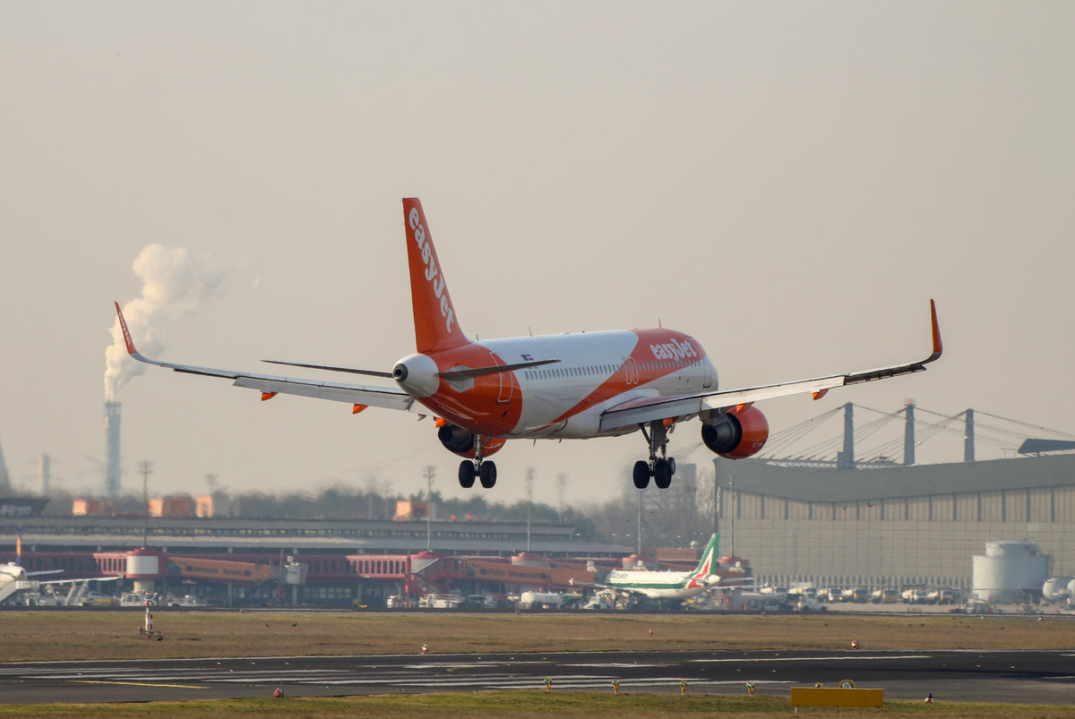 Easyjet Europe, Airbus A 320-214, OE-IZE, TXL, 17.02.2019