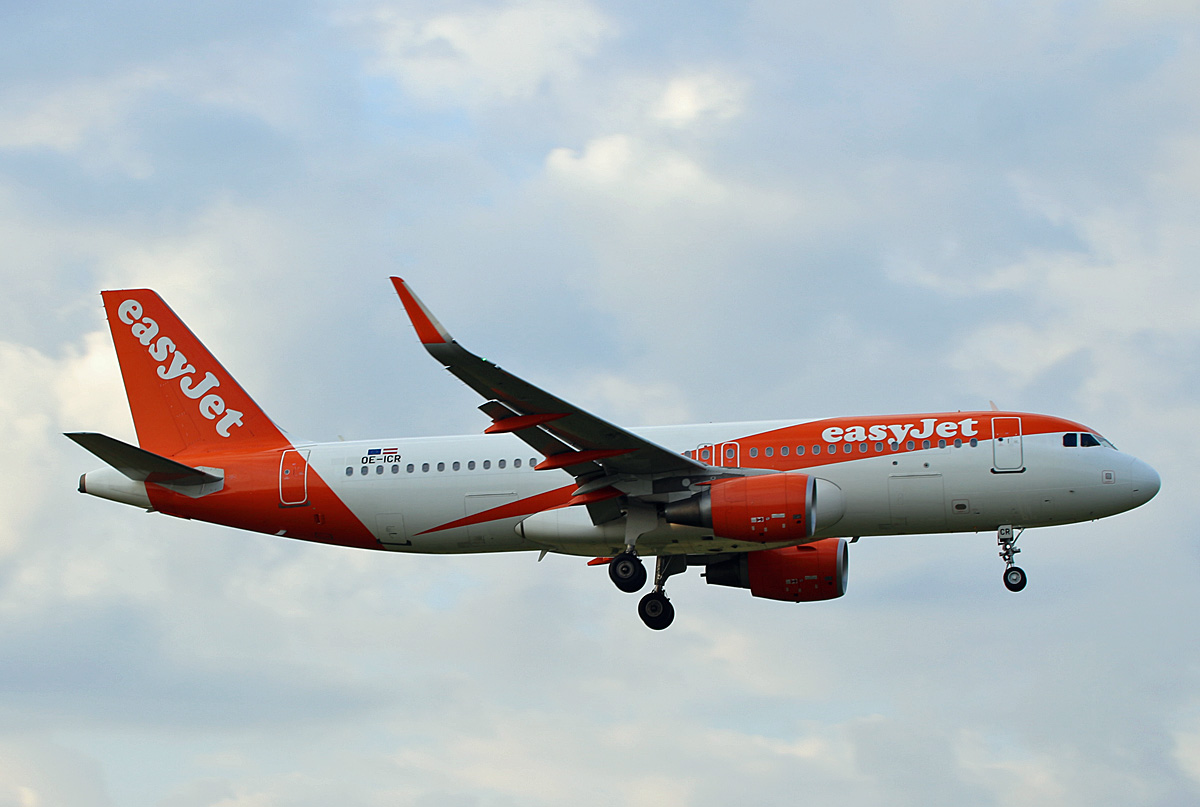 Easyjet Europe, Airbus A 320-214, OE-ICR, TXL, 04.08.2019