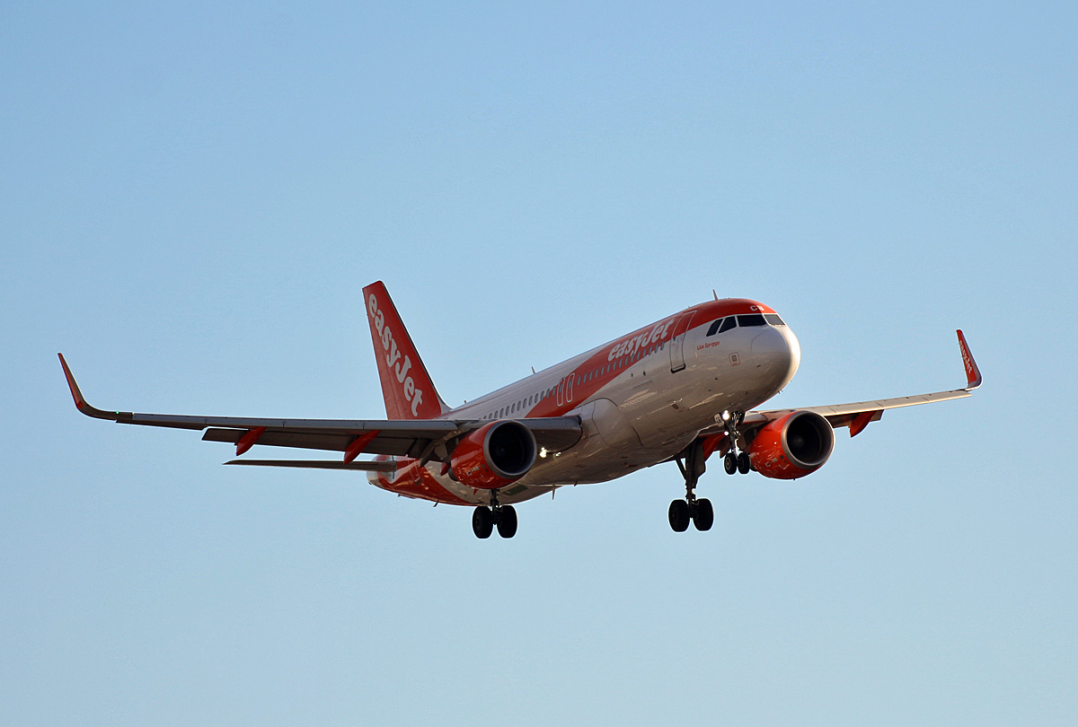 Easyjet Europe, Airbus A 320-214, OE-ICB, TXL, 29.12.2019