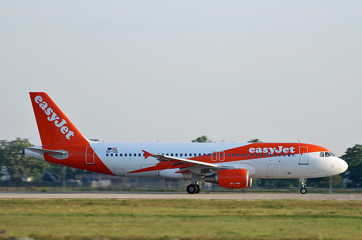 Easyjet Europe, Airbus A 320-214, OE-IZE, BER, 05.06.2021