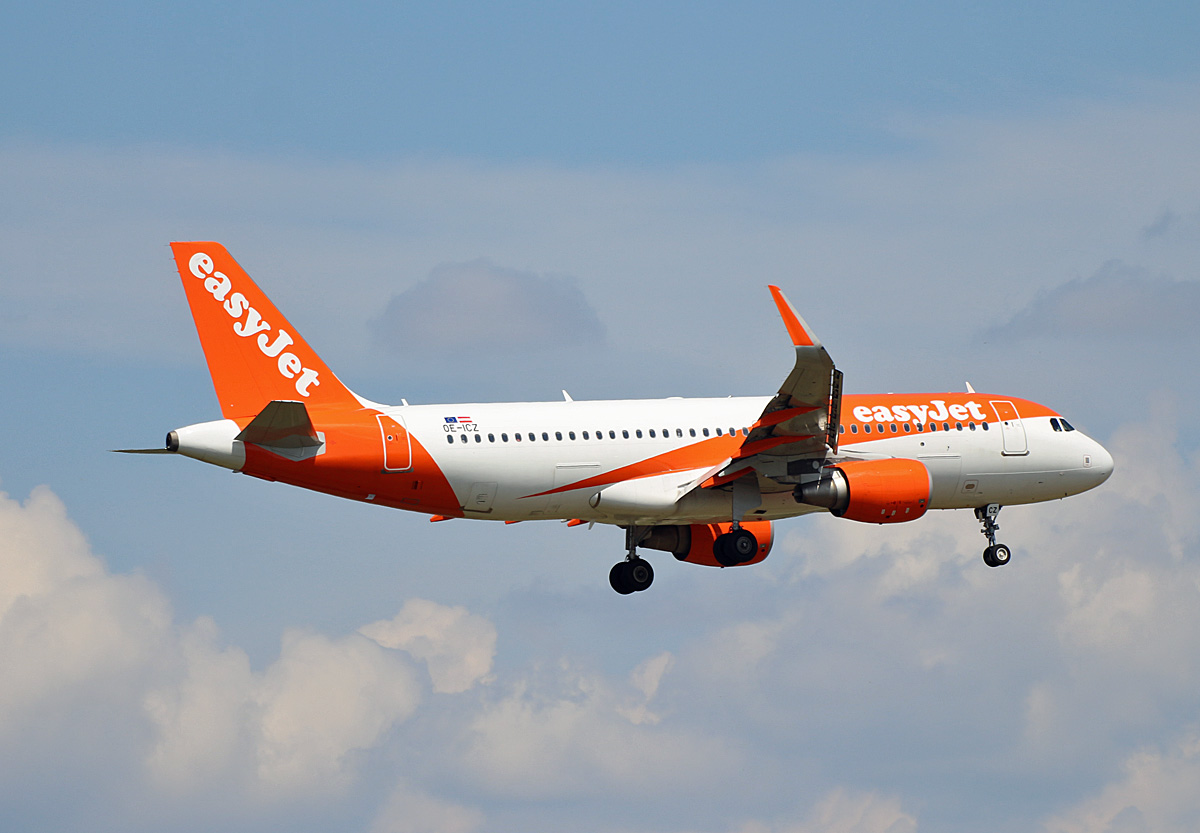 Easyjet Europe, Airbus A 320-214, OE-ICZ, BER, 11.07.2021
