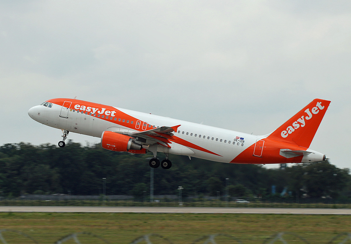 Easyjet Europe, Airbus A 320-214, OE-IZB, BER, 19.08.2021