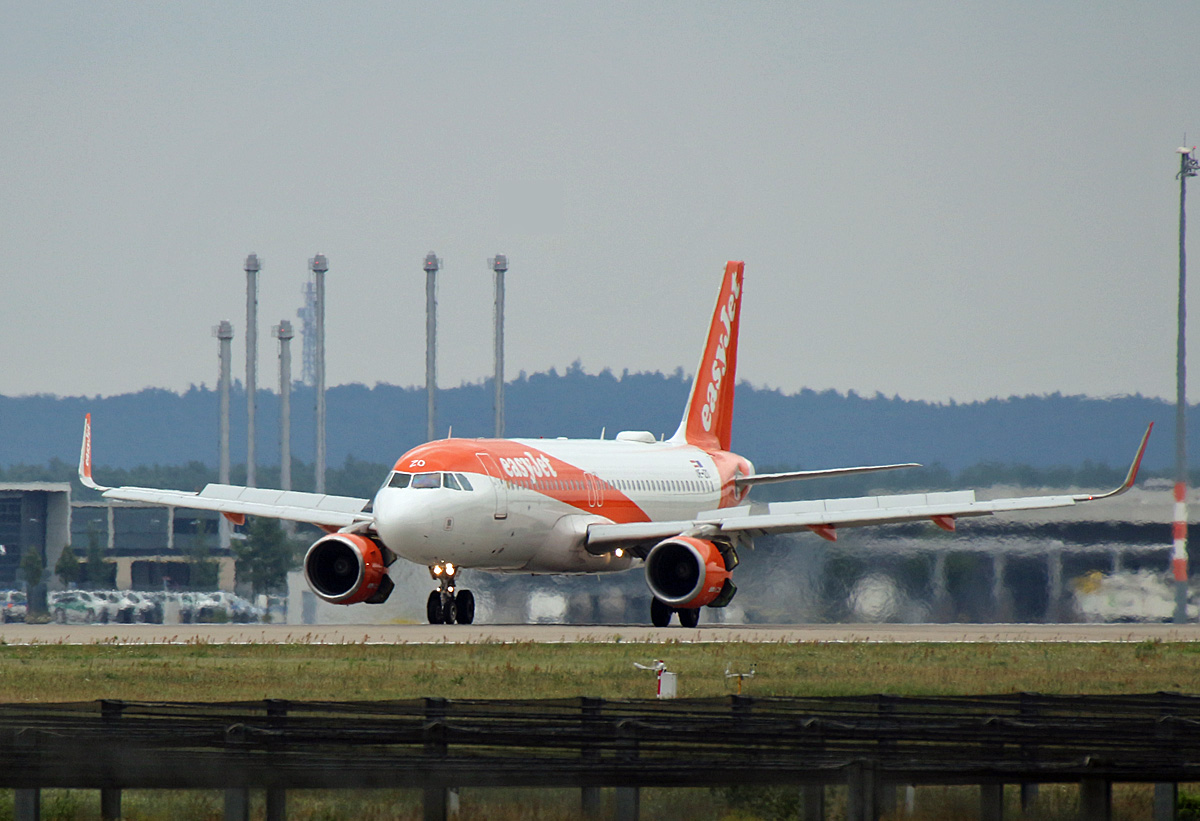 Easyjet Europe, Airbus A 320-214, OE-IZO, BER, 19.08.2021