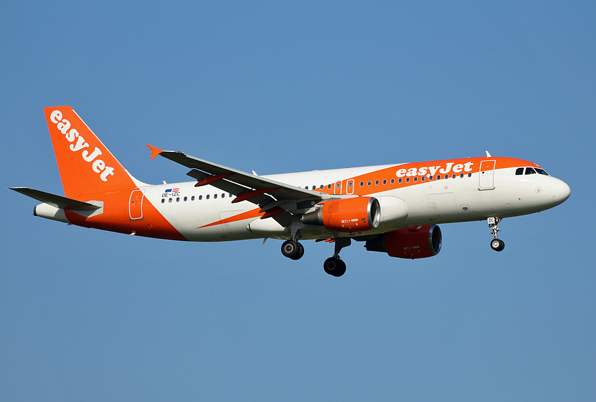Easyjet Europe, Airbus A 320-214, OE-IZC, BER, 26.09.2021