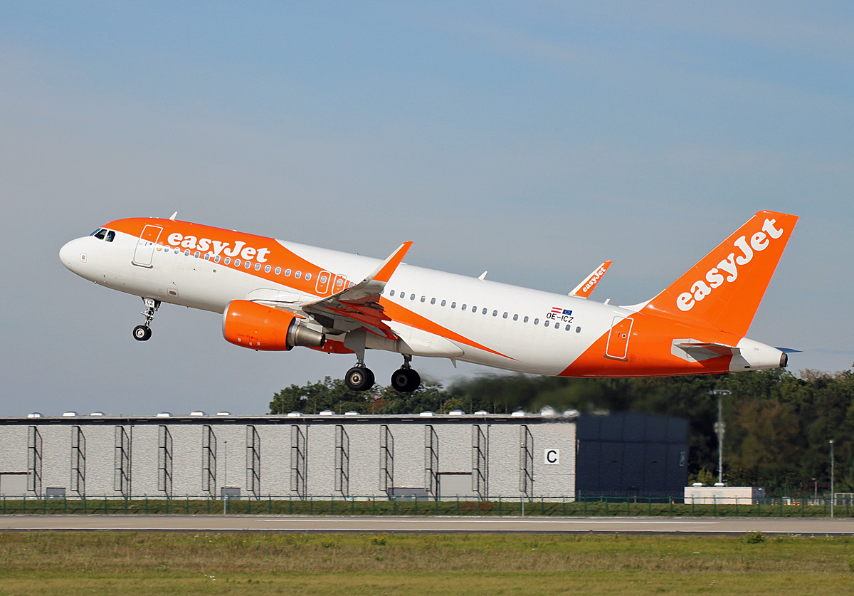 Easyjet Europe, Airbus A 320-214, OE-ICZ, BER, 02.10.2021