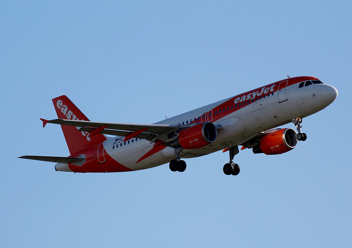 Easyjet Europe, Airbus A 320-214, OE-IZV, BER, 12.02.2022