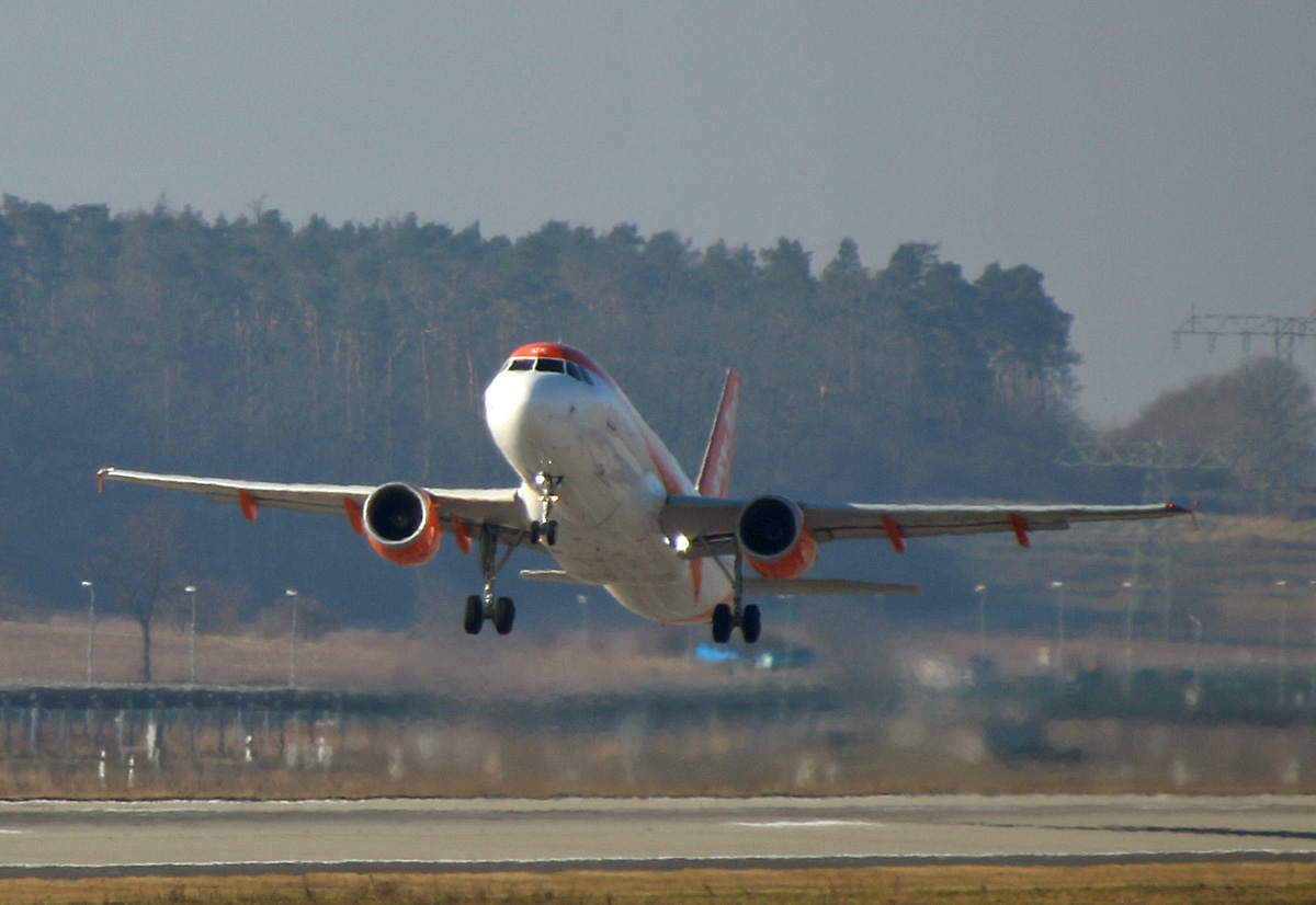 Easyjet Europe, Airbus A 320-214, OE-ICK, BER, 05.03.2022