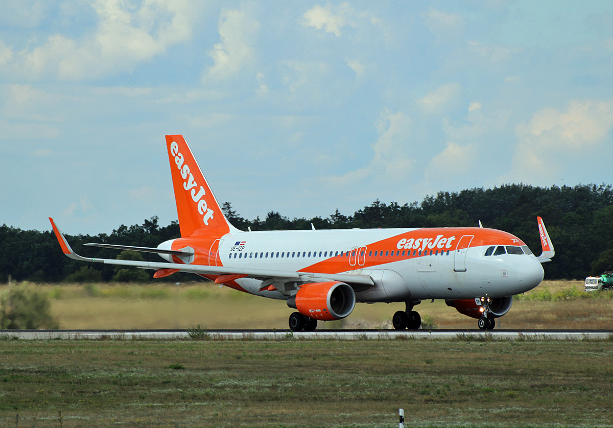 Easyjet Europe, Airbus A 320-214, OE-IZP, BER, 02.09.2022