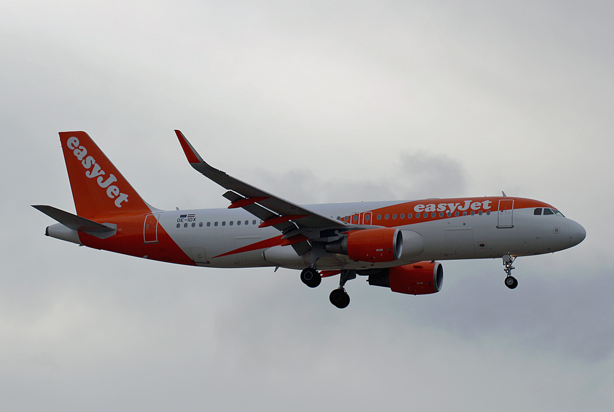 Easyjet Europe, Airbus A 320-214, OE.IDX, BER, 30.09.2023