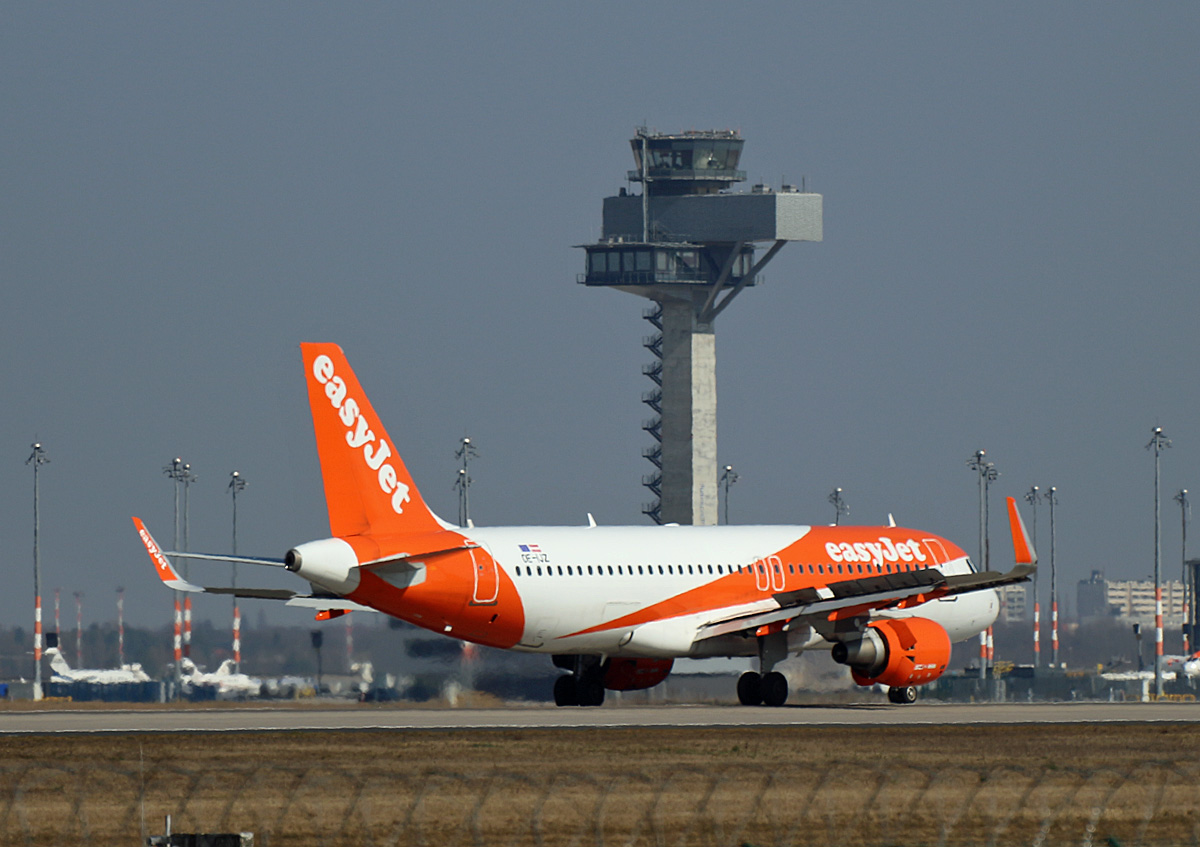 Easyjet Europe, Airbus A 320-214, OE-IJZ, BER, 22.03.2025