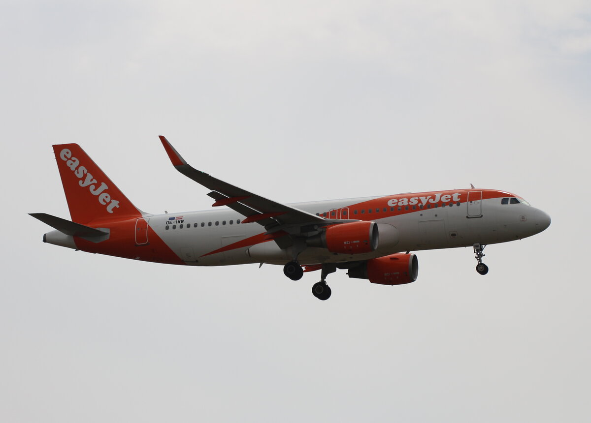 Easyjet Europe, Airbus A 320-214, OE-IWW, BER, 27.07.2025