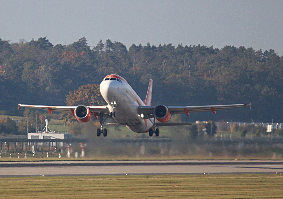 Easyjet Europe, Airbus A 320-214, OE-IDS, BER, 19.10.2025