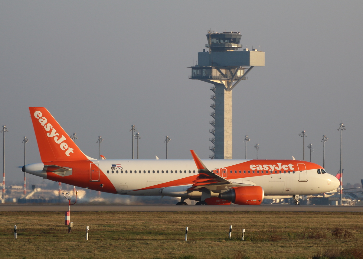 Easyjet Europe, Airbus A 320-214, OE-IND, BER, 07.11.2025