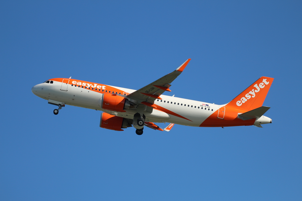 Easyjet Europe, Airbus A 320-251N, OE-LUH, BER, 15.05.2026