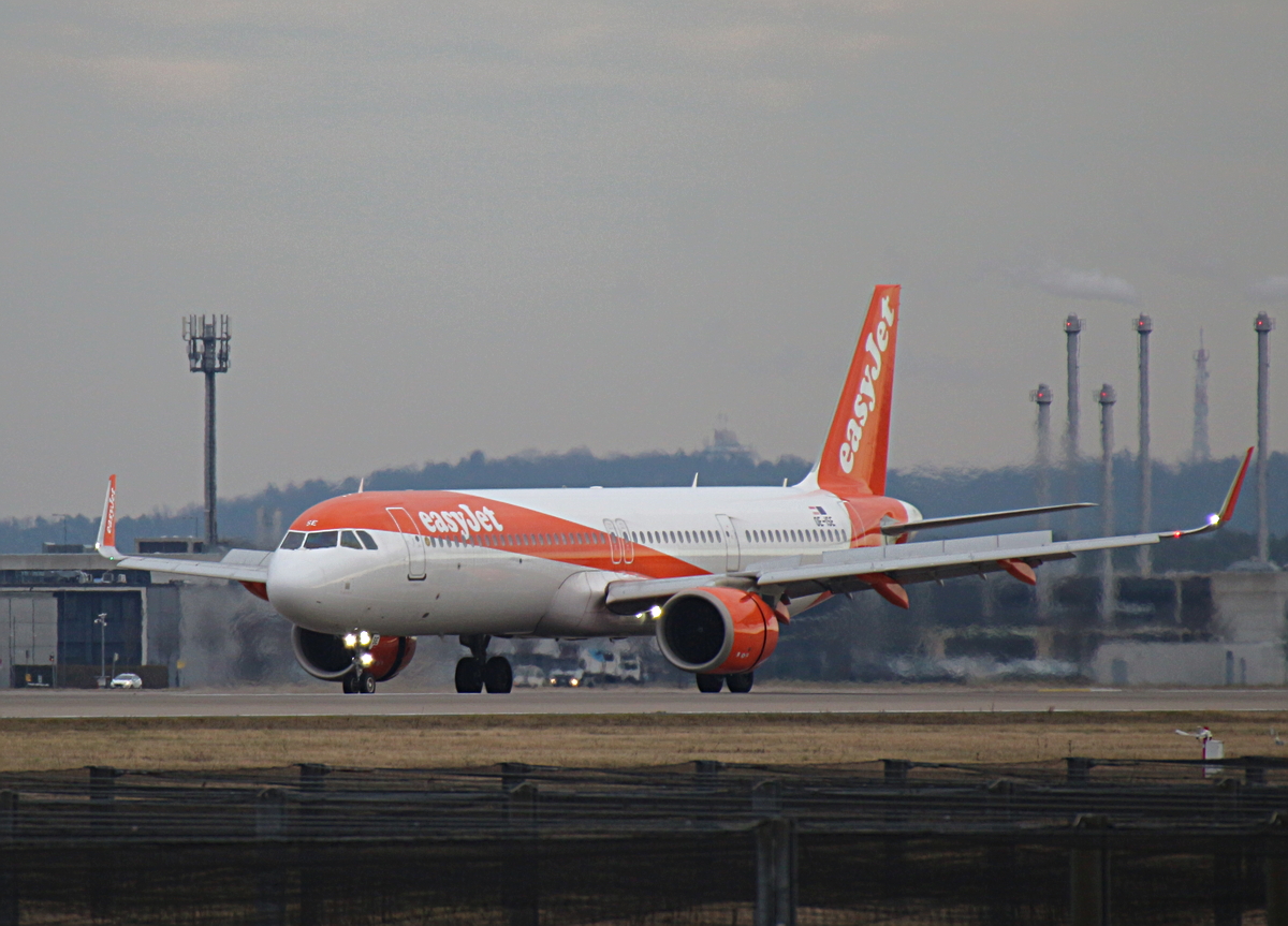 Easyjet Europe, Airbus A 321-251NX, OE-ISE, BER, 19.12.2025