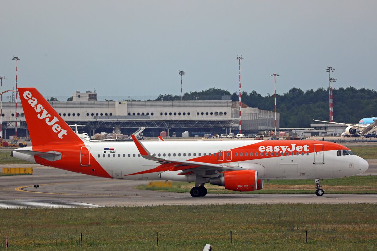 easyJet Europe, OE-ICM, Airbus A320-214, msn: 6416, 12.Juli 2023, MXP Milano Malpensa, Italy. 
