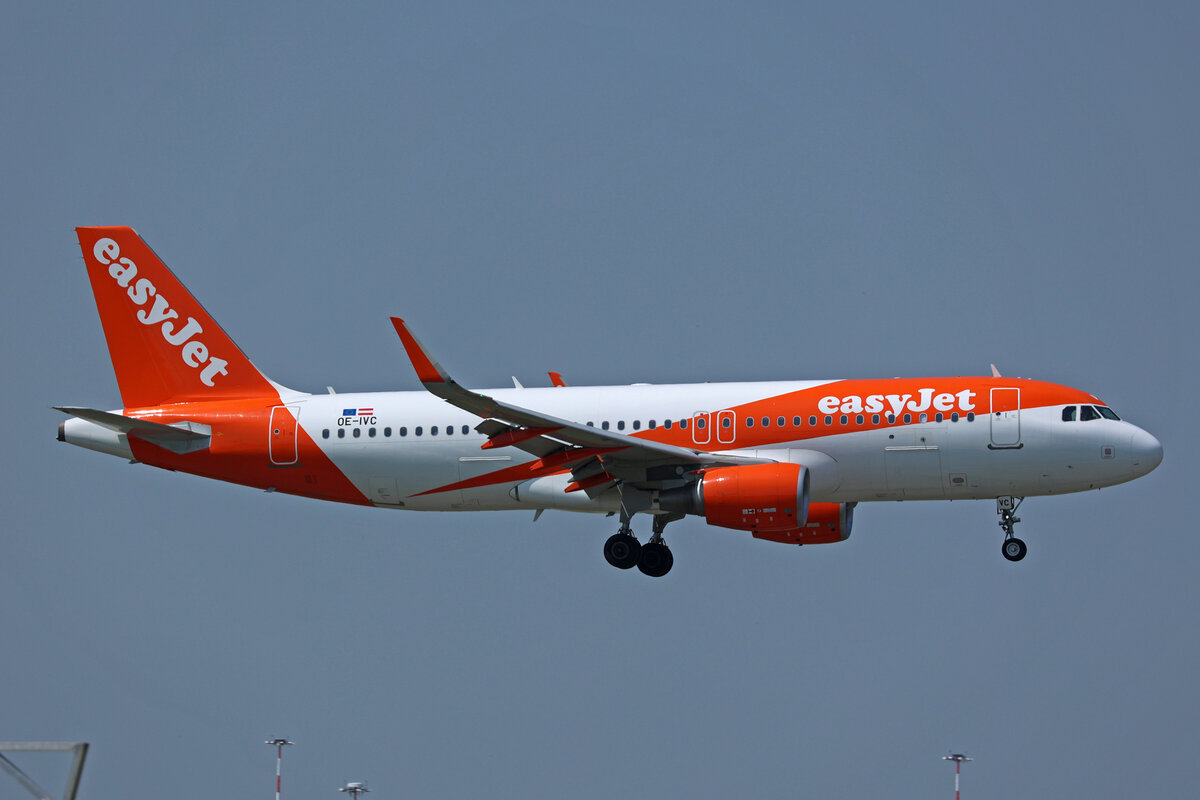 easyJet Europe, OE-IVC, Airbus A320-214, msn: 7372, 11.Juli 2023, MXP Milano Malpensa, Italy.