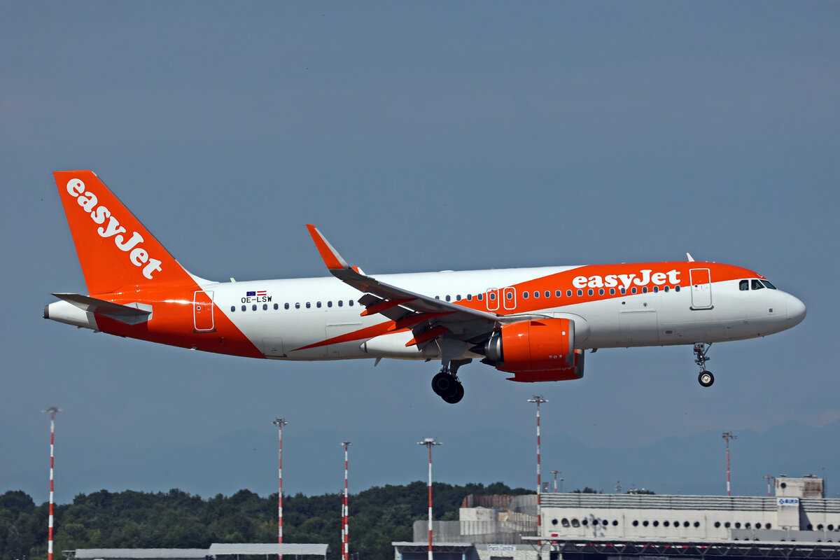 easyJet Europe, OE-LSW, Airbus A320-251N, msn: 11989, 02.Juli 2025, MXP Milano Malpensa, Italy.