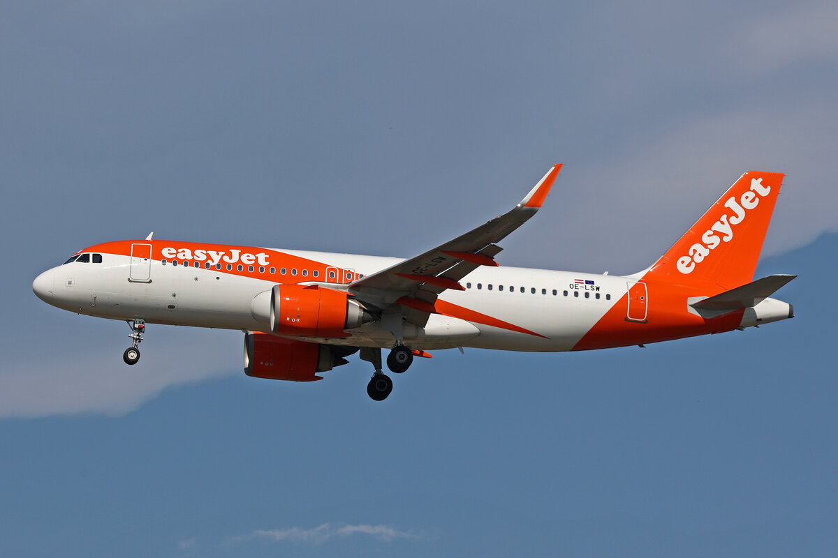 easyJet Europe, OE-LSW, Airbus A320-251N, msn: 11989, 02.Juli 2025, MXP Milano Malpensa, Italy.