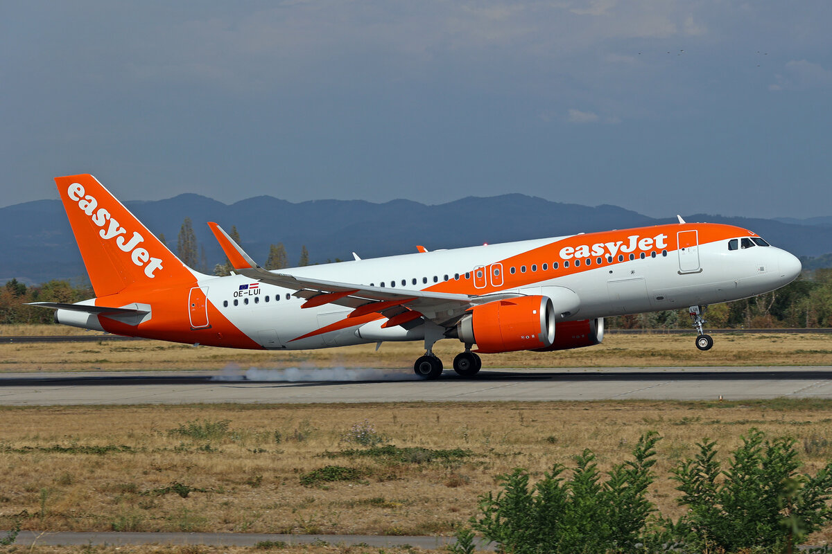 easyJet Europe, OE-LUI, Airbus A320-251N, msn: 13347, 15.August 2026, BSL Basel - M�lhausen, Switzerland.
