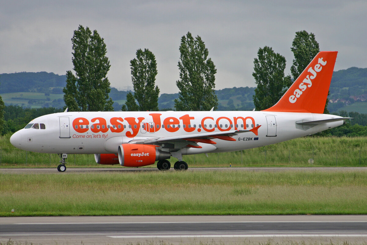 easyJet, G-EZBK, Airbus A319-111, msn: 3041, 07.Juni 2008, BSL Basel - Mühlhausen, Switzerland.