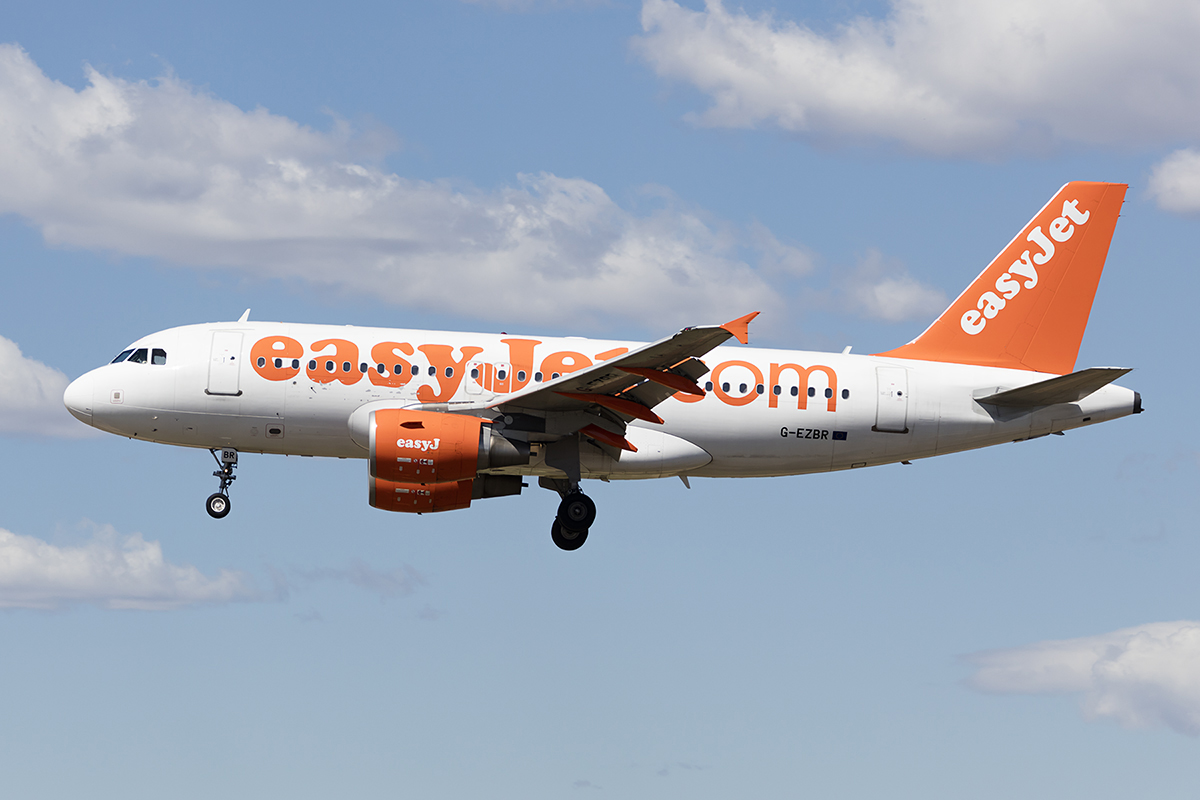 EasyJet, G-EZBR, Airbus, A319-111, 10.09.2017, BCN, Barcelona, Spain 

