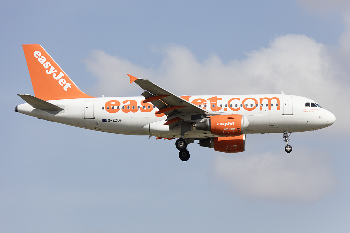 EasyJet, G-EZDF, Airbus, A319-111, 28.10.2016, AGP, Malaga, Spain 


