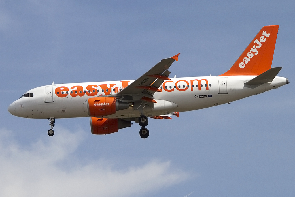 EasyJet, G-EZDV, Airbus, A319-111, 14.09.2013, MXP, Mailand, Italy 


