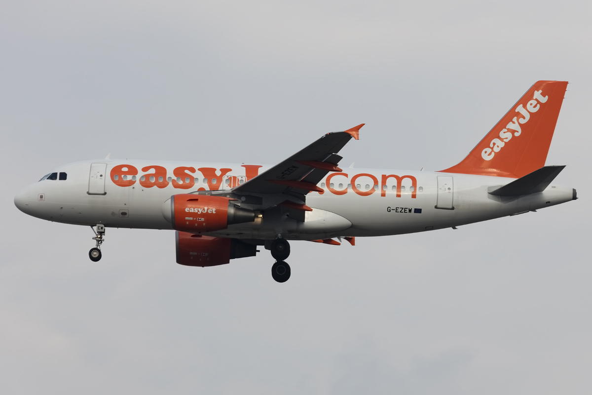 EasyJet, G-EZEW, Airbus, A319-111, 25.03.2016, MXP, Mailand, Italy 


