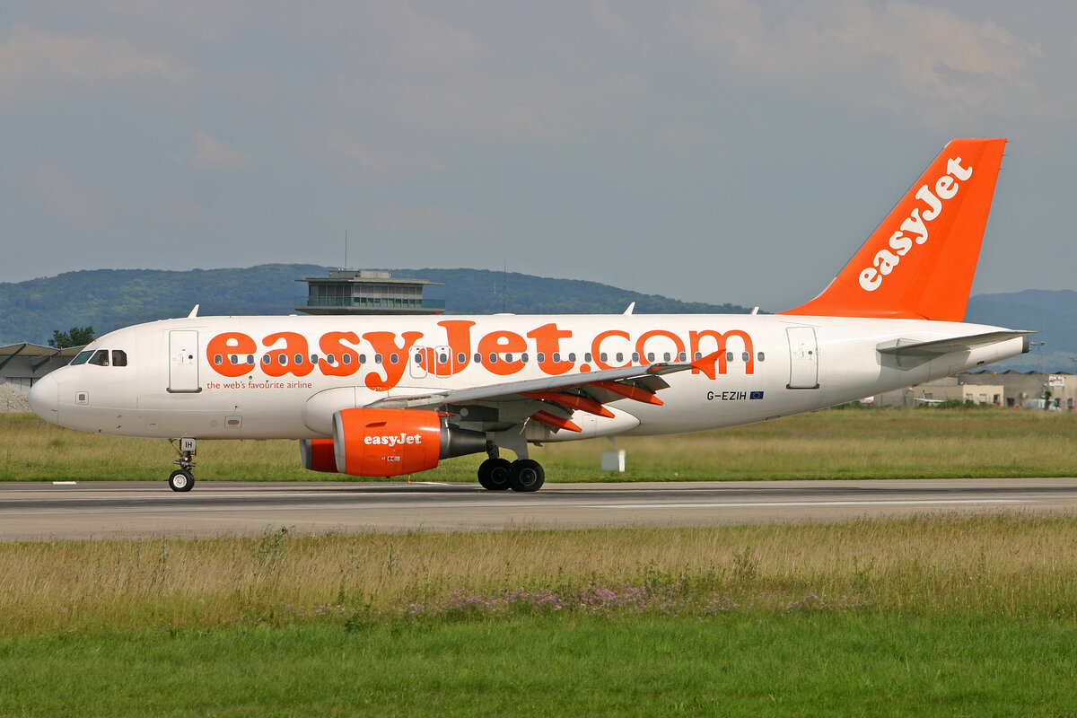 easyJet, G-EZIH, Airbus A319-111, msn: 2463, 14.Juni 2008, BSL Basel - Mühlhausen, Switzerland.