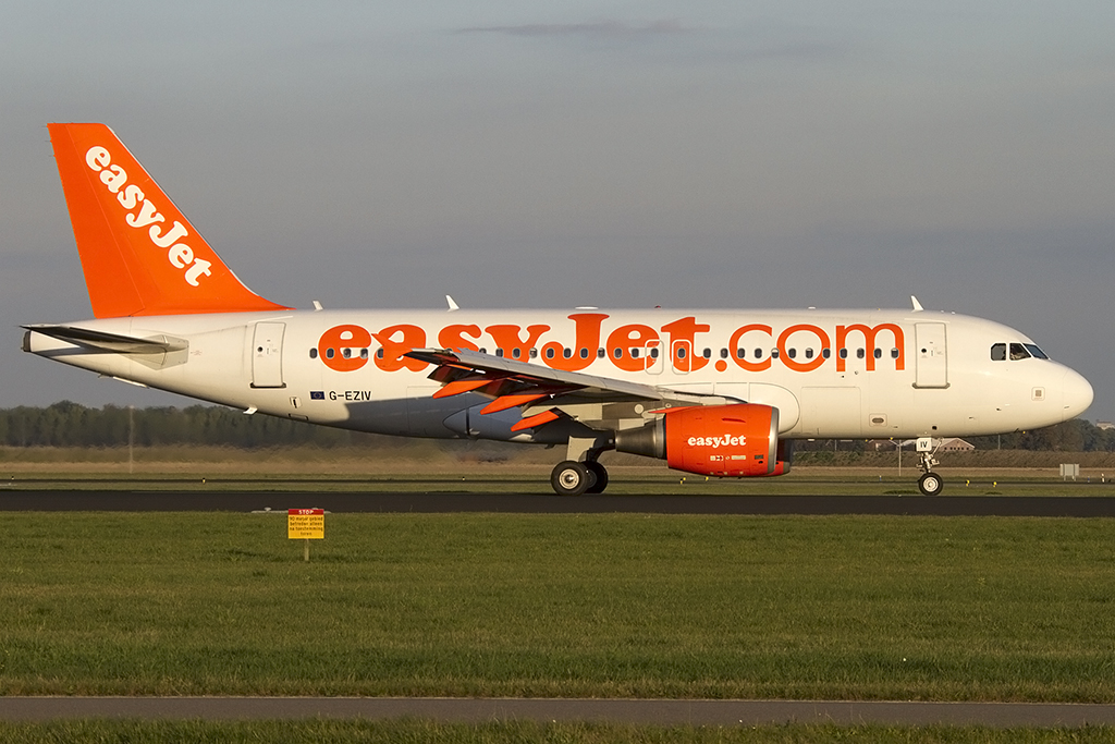 EasyJet, G-EZIV, Airbus, A319-111, 06.10.2013, AMS, Amsterdam, Netherlands 



