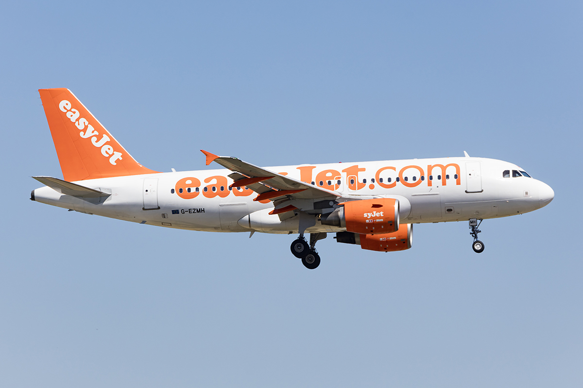 EasyJet, G-EZMH, Airbus, A319-111, 30.04.2017, FCO, Roma, Italy



