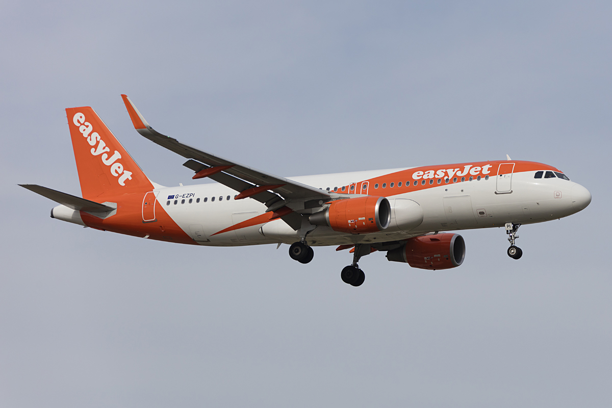 EasyJet, G-EZPI, Airbus, A320-214, 26.10.2016, AGP, Malaga, Spain 



