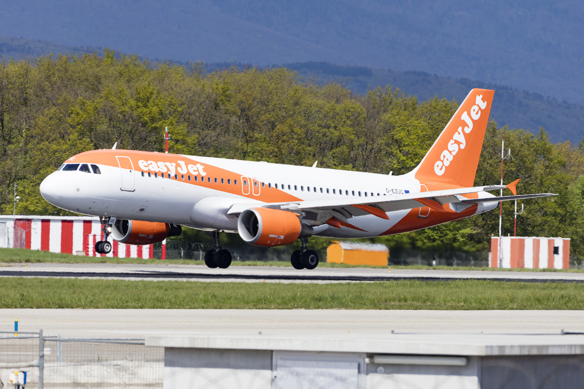 EasyJet, G-EZUC, Airbus, A320-214, 17.04.2017, GVA, Geneve, Switzerland 
