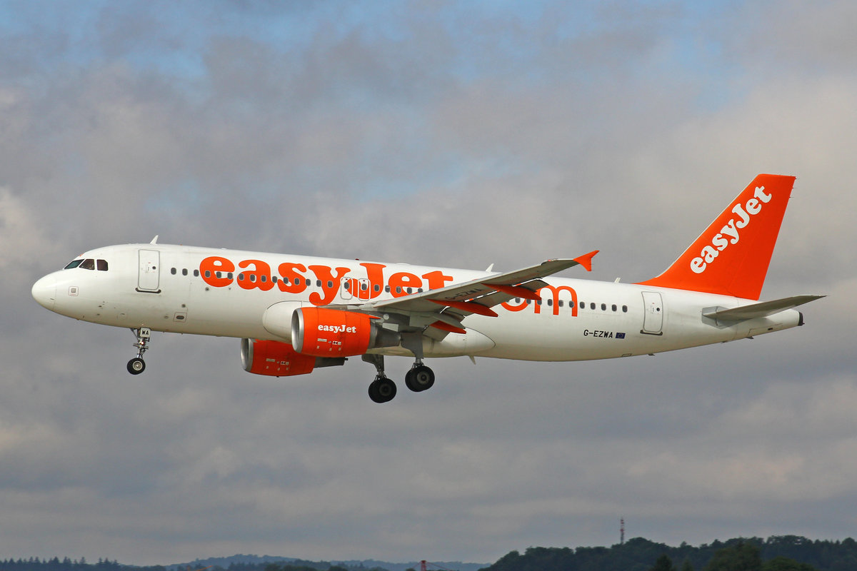 easyJet, G-EZWA, Airbus A320-214, 7.August 2017, ZRH Zürich, Switzerland.